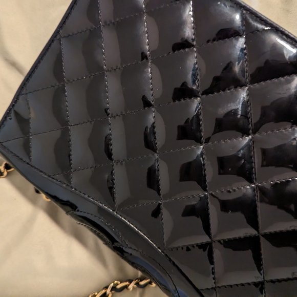 CHANEL Patent Leather Crossbody Bag - Picture 10 of 17